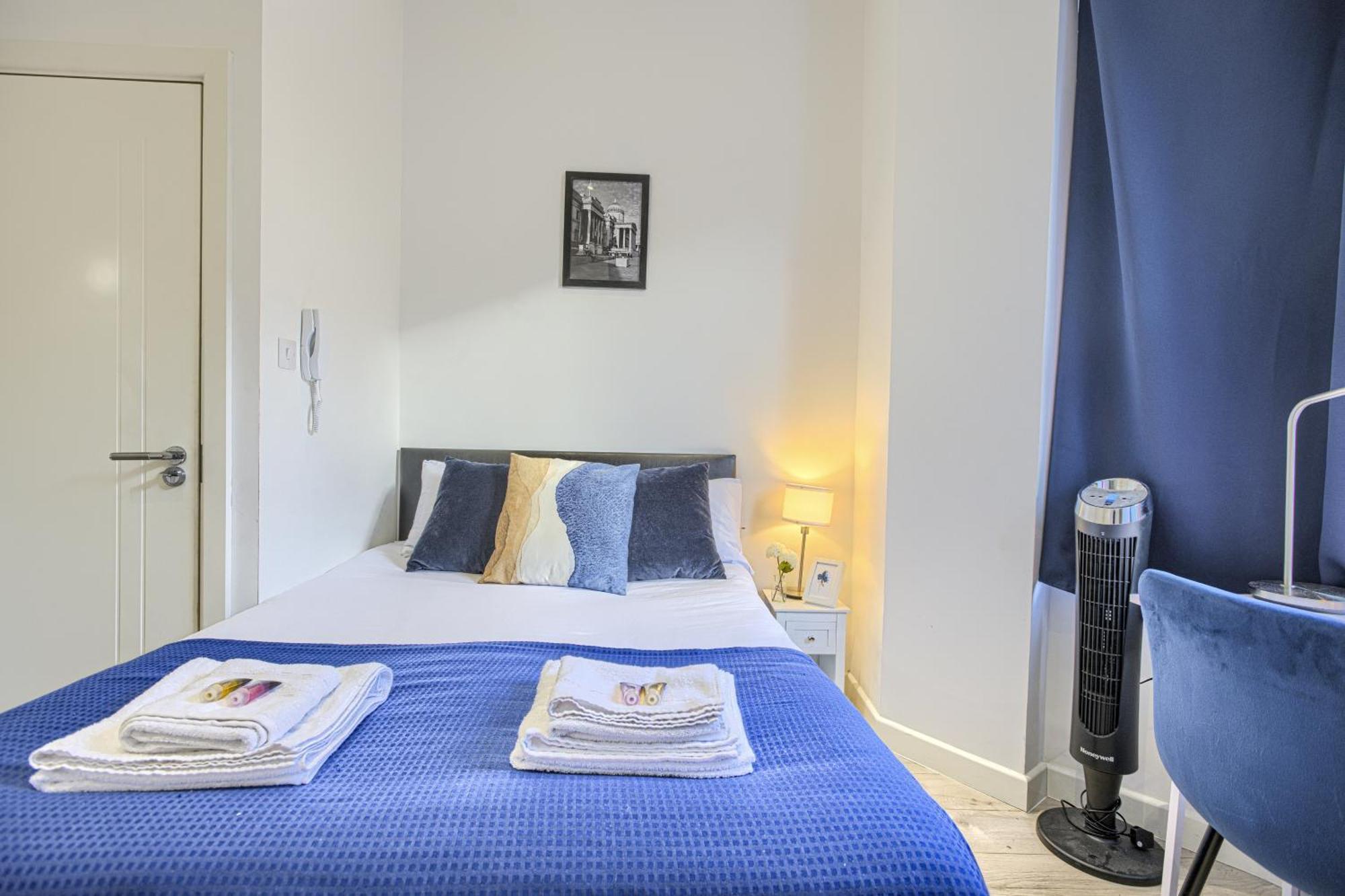The Finsbury Deluxe Apartments London Phòng bức ảnh