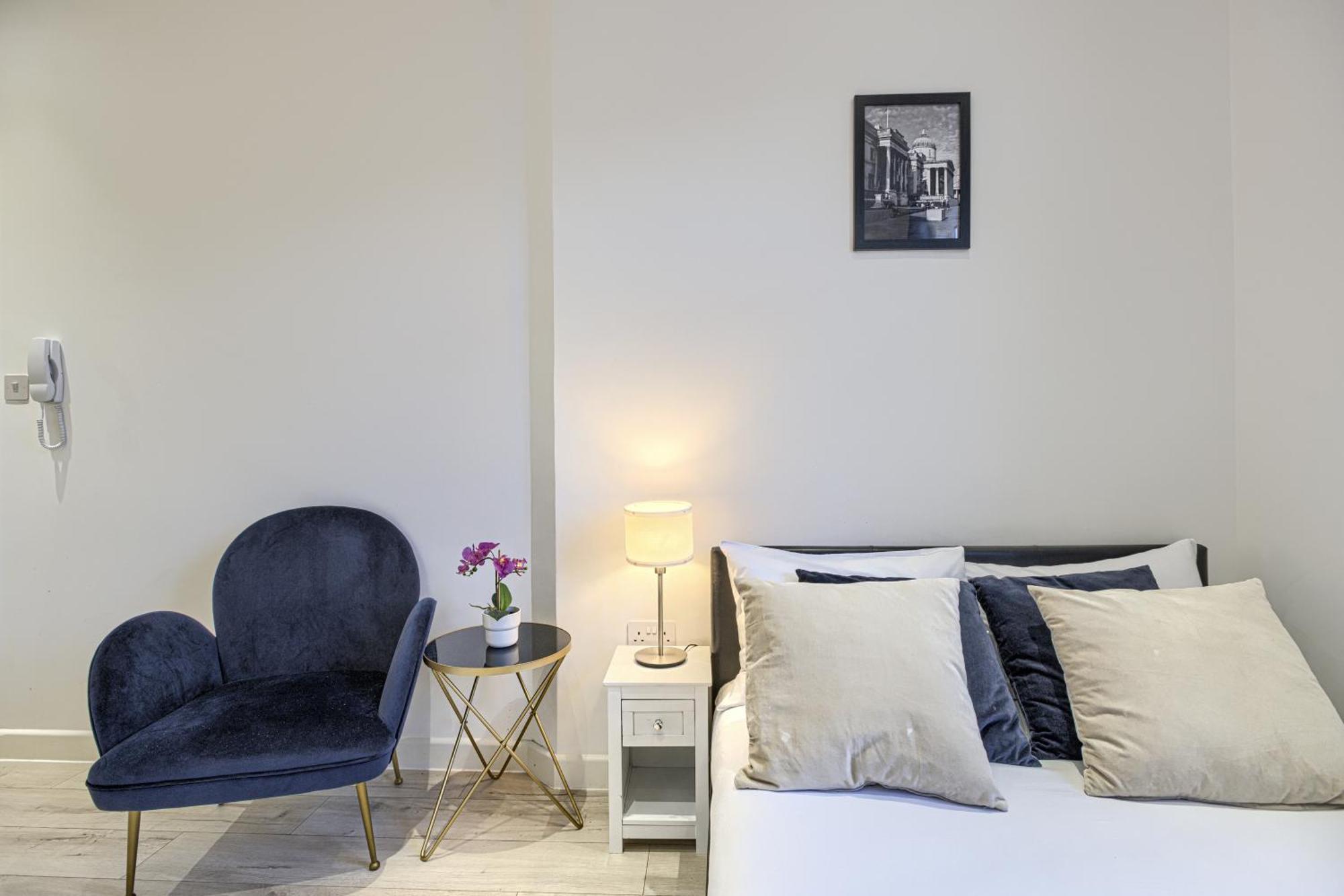 The Finsbury Deluxe Apartments London Phòng bức ảnh