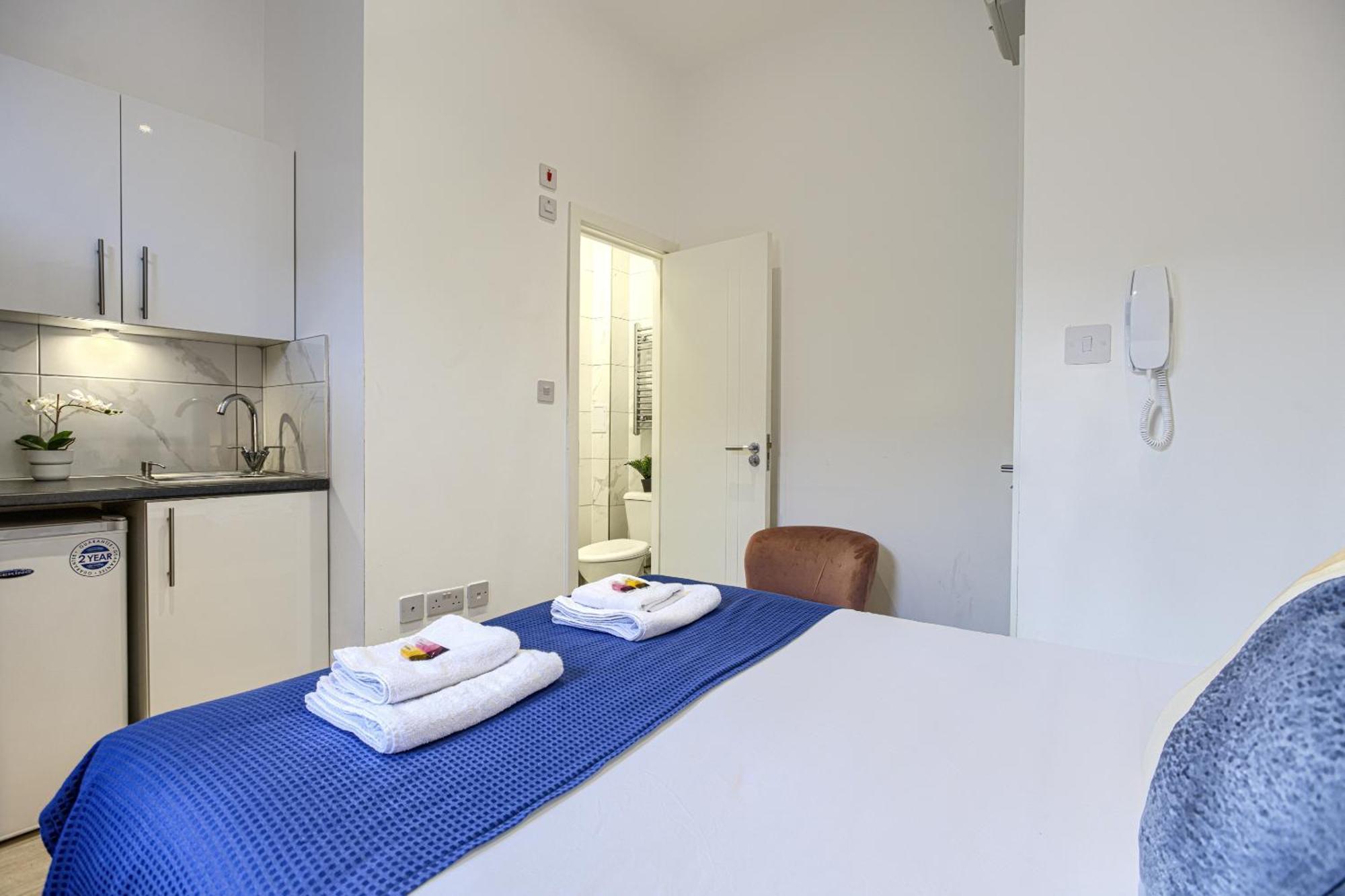 The Finsbury Deluxe Apartments London Phòng bức ảnh