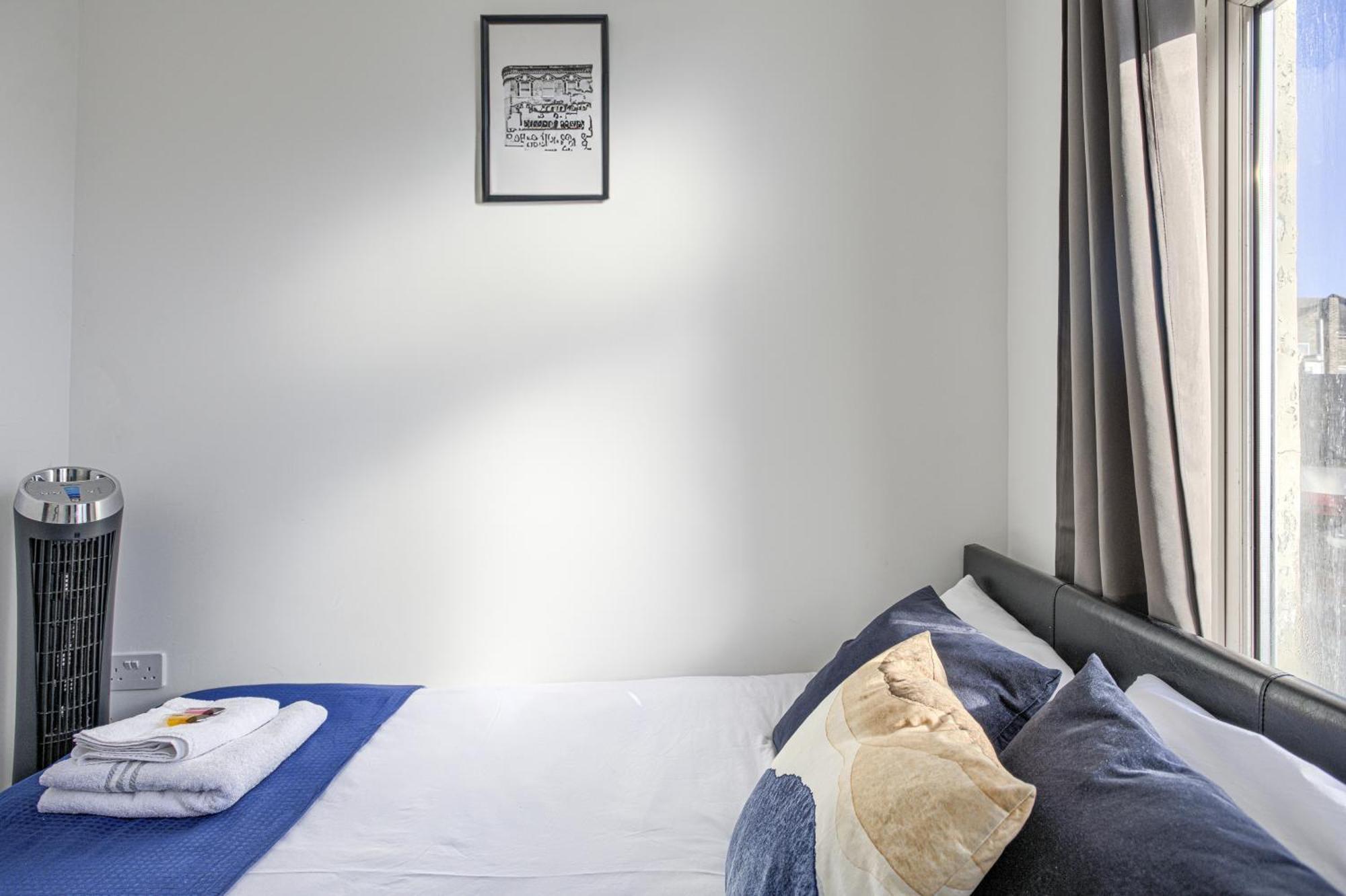 The Finsbury Deluxe Apartments London Phòng bức ảnh