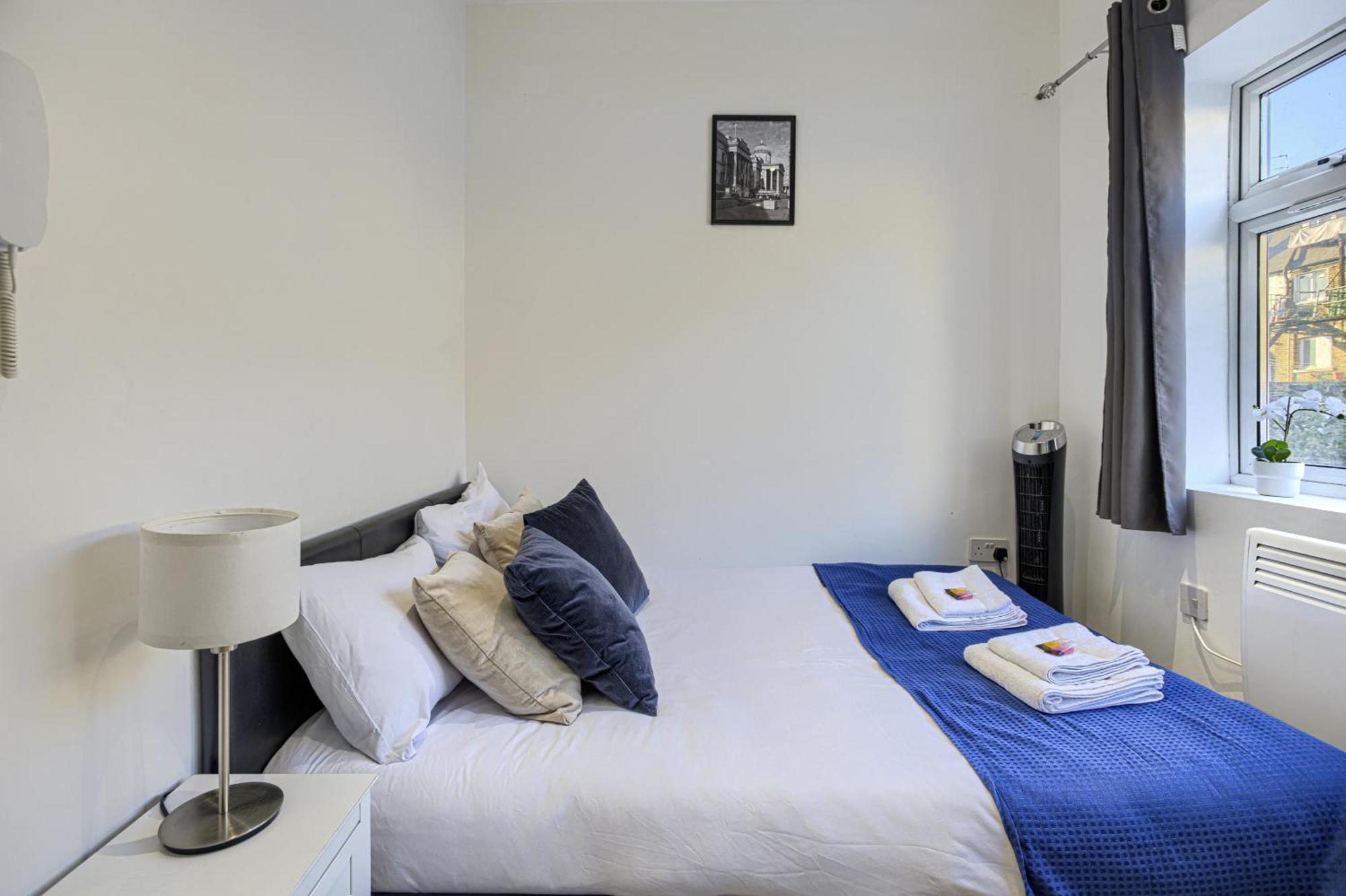 The Finsbury Deluxe Apartments London Phòng bức ảnh